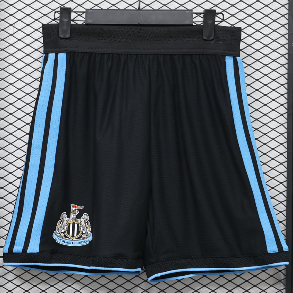 26/27 Newcastle Home Kit Shorts Player Version