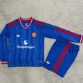 26/27 Man. Utd. Kids Long Sleeve Away Kit Stadium Version