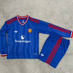 26/27 Man. Utd. Kids Long Sleeve Away Kit Stadium Version