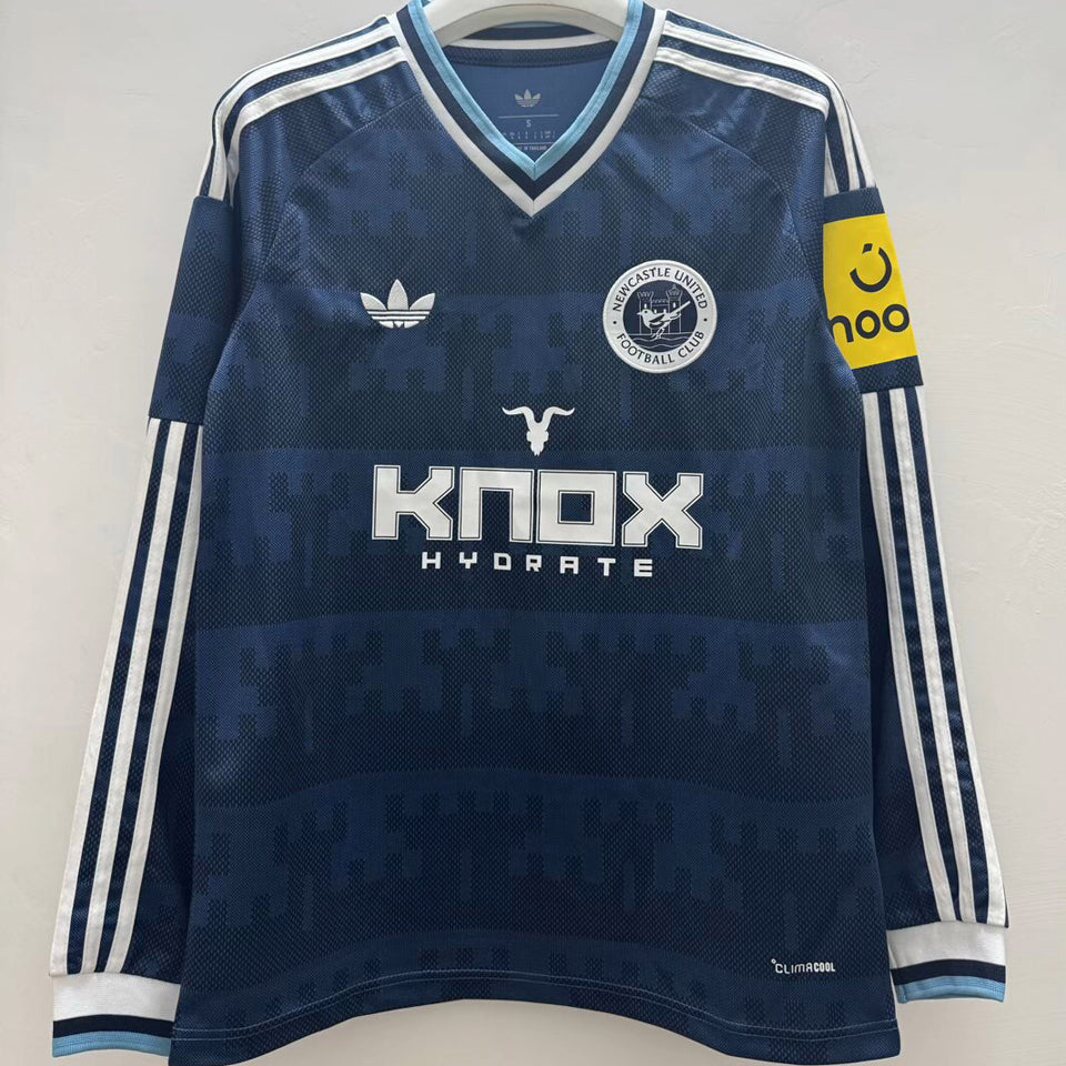 26/27 Newcastle Long Sleeve Away Kit Stadium Version