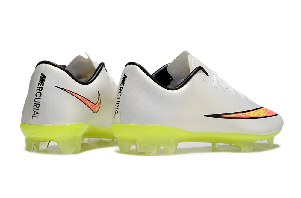 Nike Vapor 10 Elite FG - Professional Firm Ground Football Boots