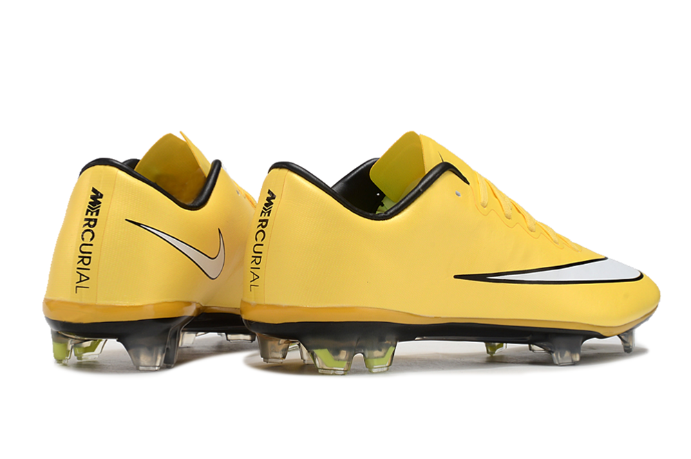 Nike Vapor 10 Elite FG - Professional Firm Ground Football Boots