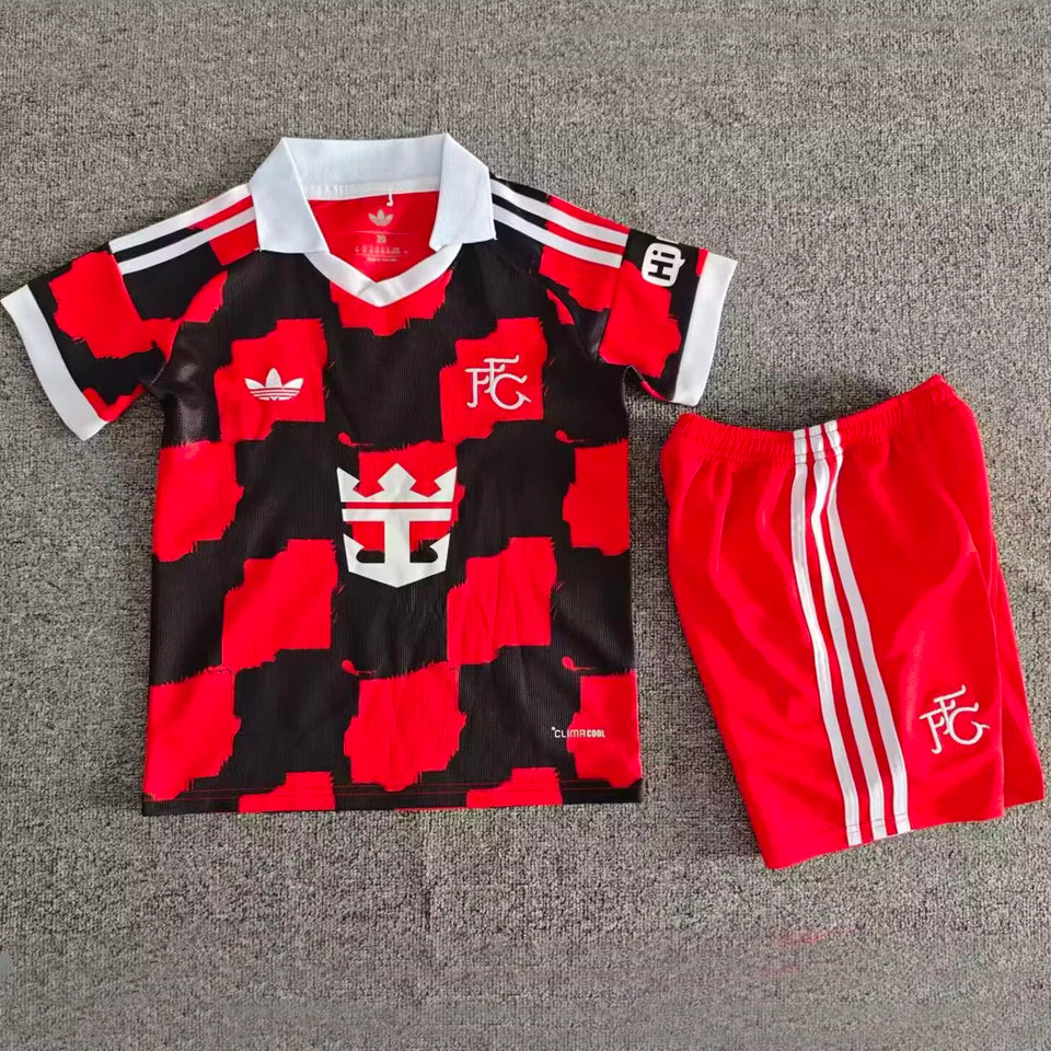 26/27 Fulham Kids Away Kit Stadium Version