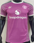 26/27 Man. Utd. Pink GK Kit Player Version