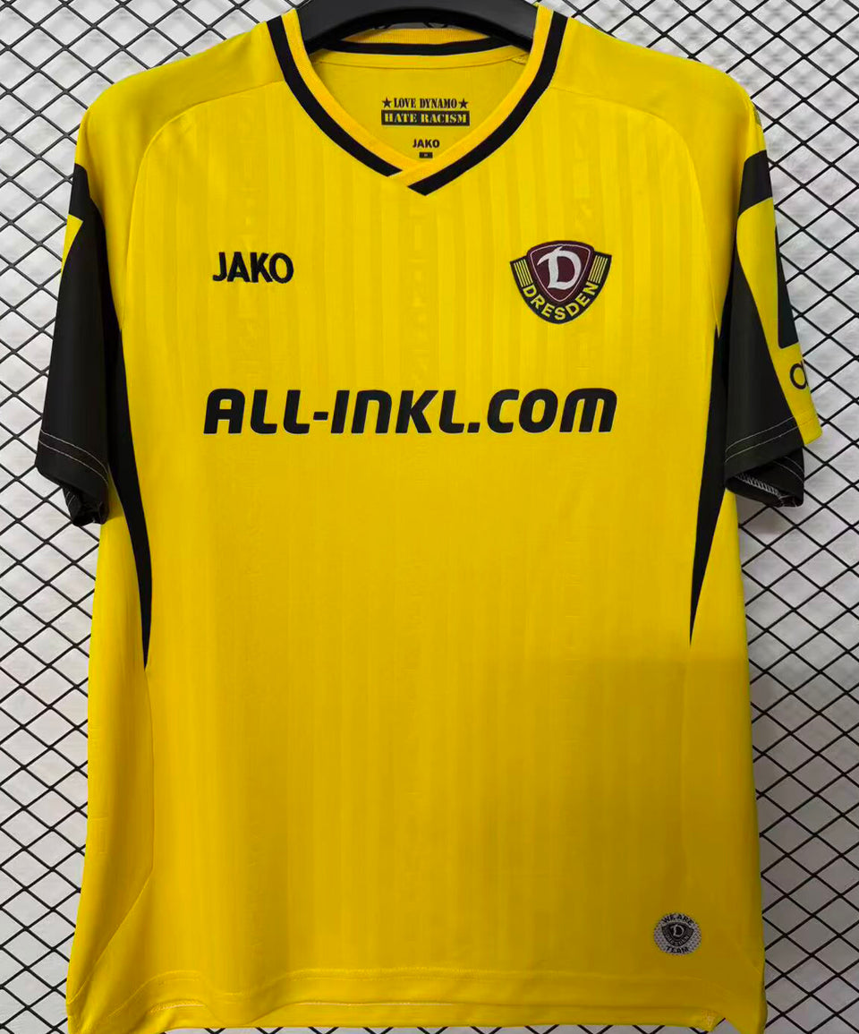 26/27 Dynamo Dresden Home Kit Stadium Version