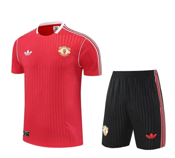 25/26 Man. Utd. Training Kit #3
