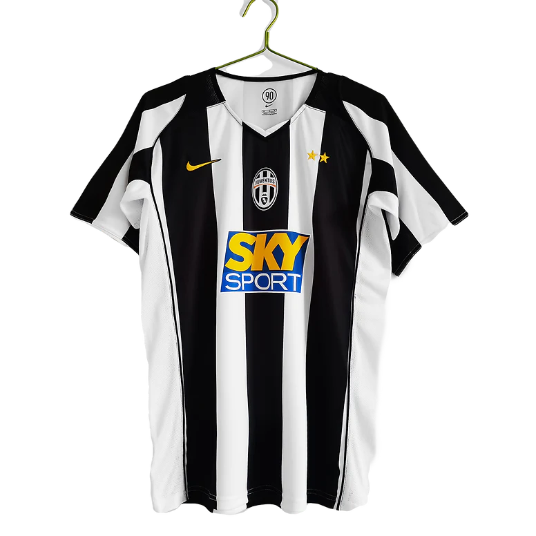 Juventu Home 04/05 Retro Club Jersey