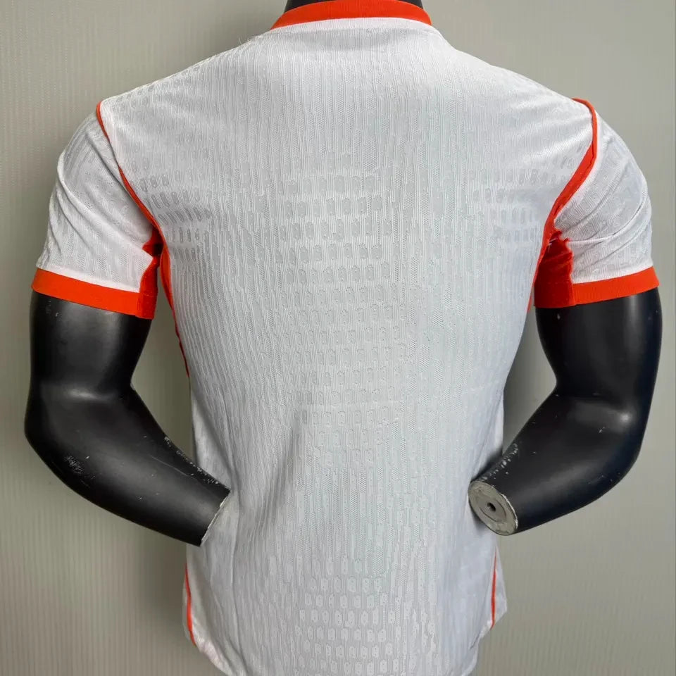 18b6ac0083c59552.webp